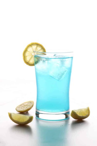 15-blue-curacao-drinks-that-will-quench-your-thirst-for-awesome