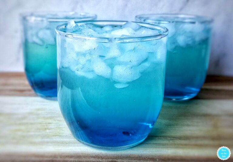 15-blue-curacao-drinks-that-will-quench-your-thirst-for-awesome